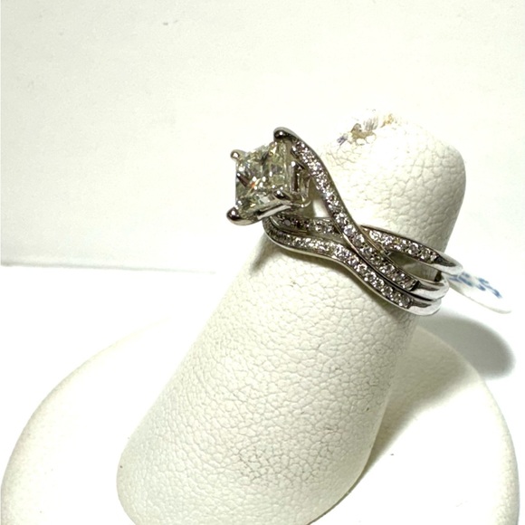 18K White Gold Simon G Soldered .90ct Princess Diamond Wedding Set - Picture 11 of 11